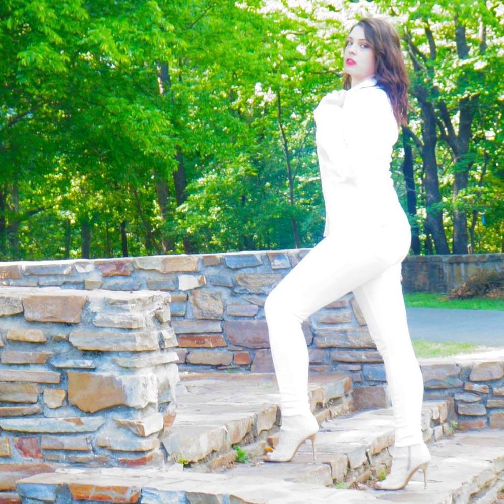 Meet your Posher, Kadie